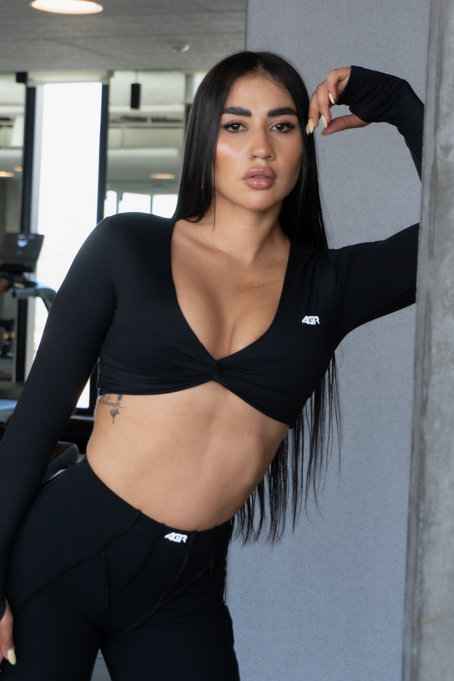Belle Long Sleeve Crop Top Black Color
